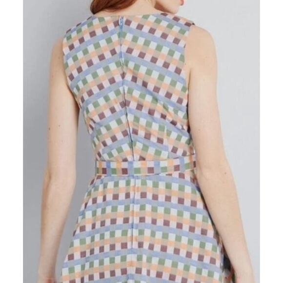 Modcloth Women's Looking Back Plaid Gingham Retro Pocket Dress Size Medium - Picture 2 of 9